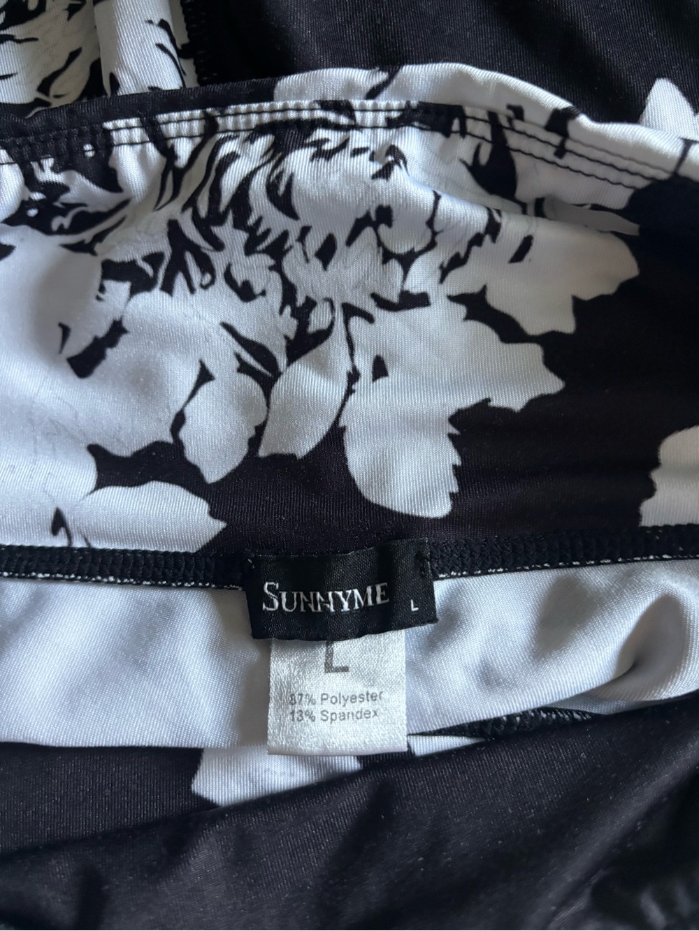 Black & White Floral Leggings - Women